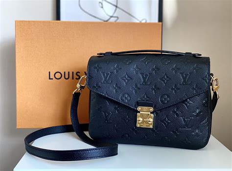 louis vuitton mathis|louis vuitton pochette metis strap.